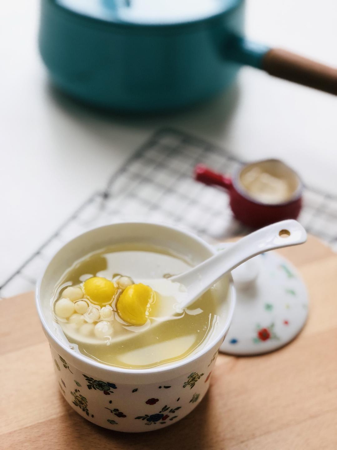 嫩栗子鸡头米甜汤的做法