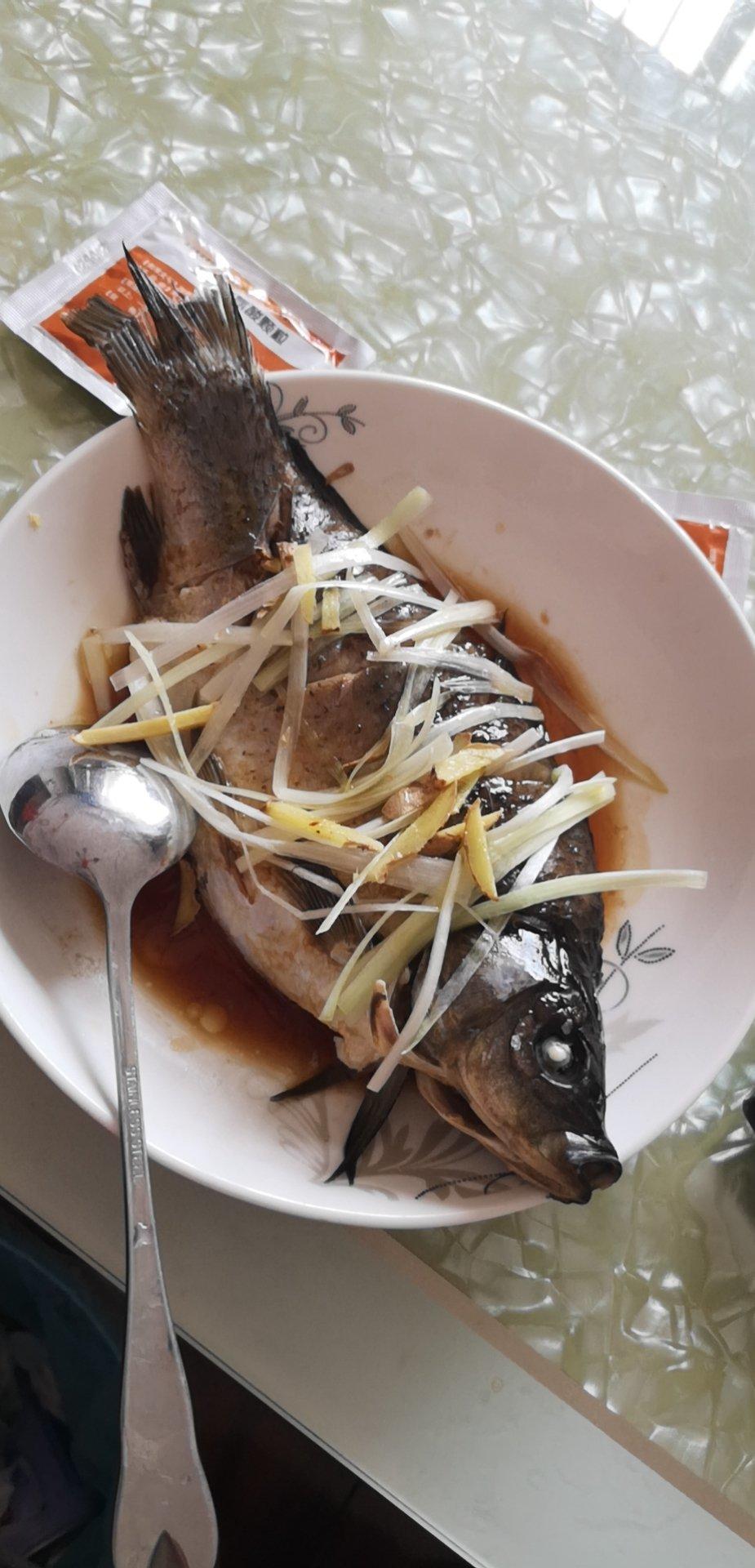 清蒸鲈鱼（酒店版）