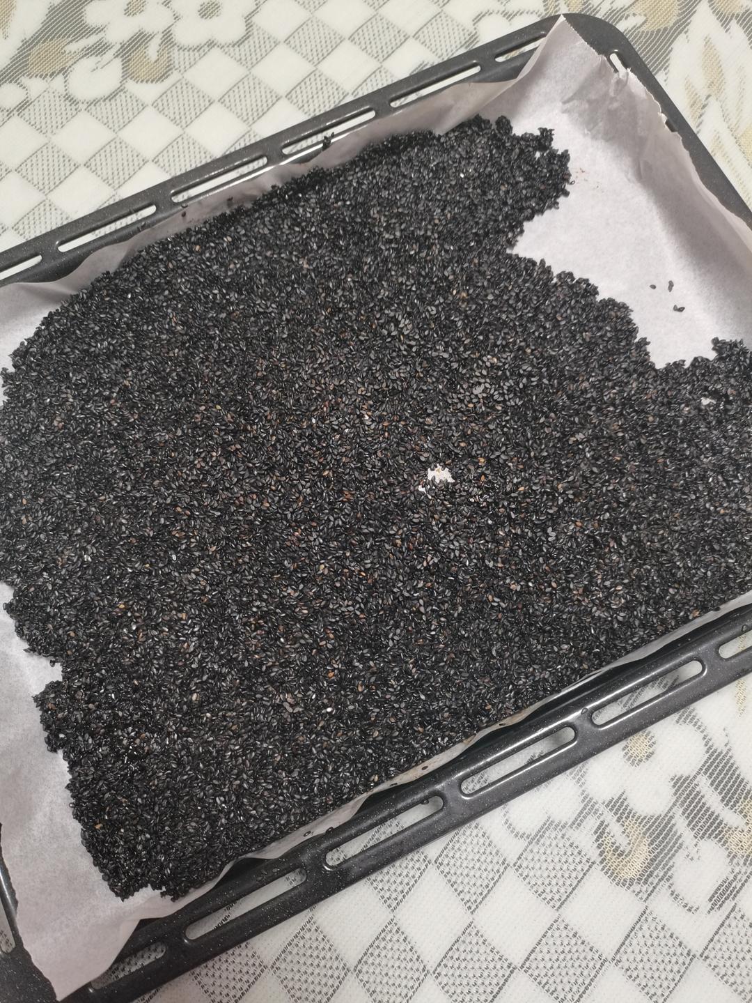 健康黑芝麻薄饼（仅需三步）
