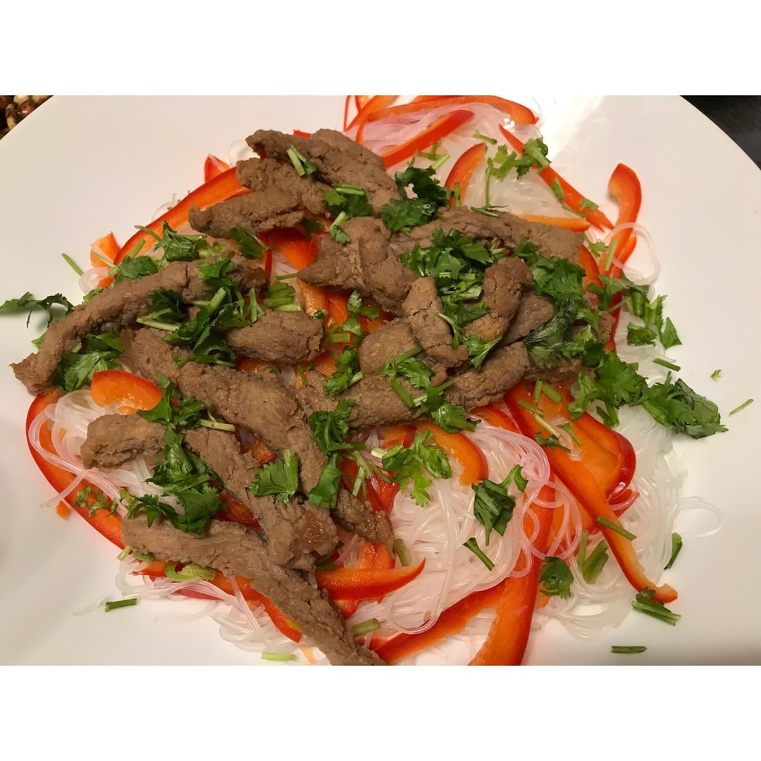 泰式牛肉粉丝沙拉的全部作品