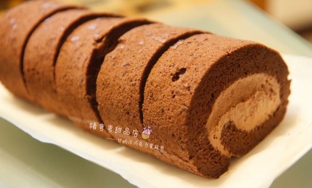 甘纳许巧克力蛋糕卷