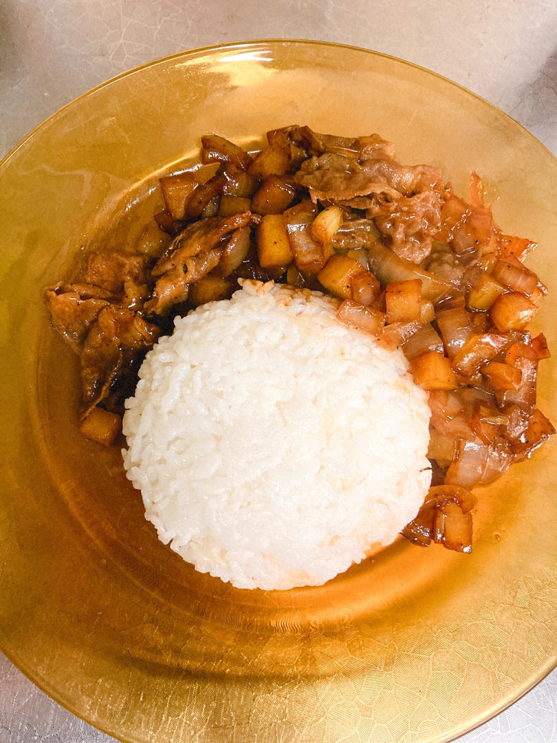 好吃到舔碗底的土豆肥牛拌饭
