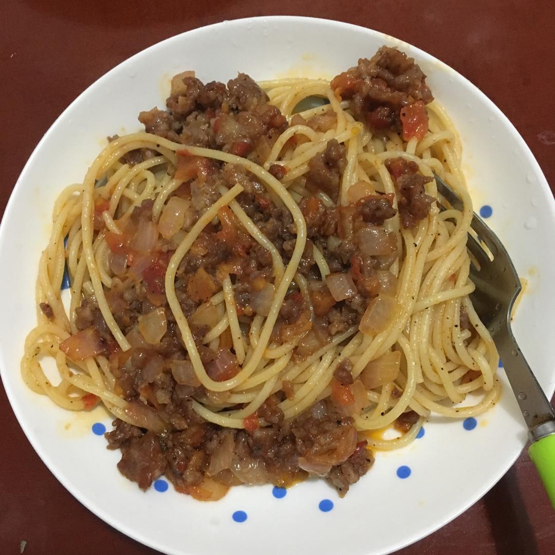 番茄肉酱意大利面