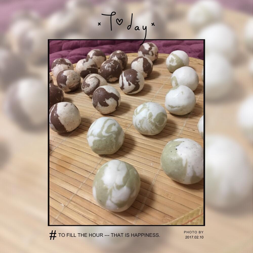 家传黑芝麻汤圆馅心
（黑洋酥）
