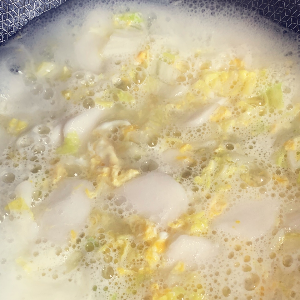（一人食）白菜鸡蛋汤年糕的做法