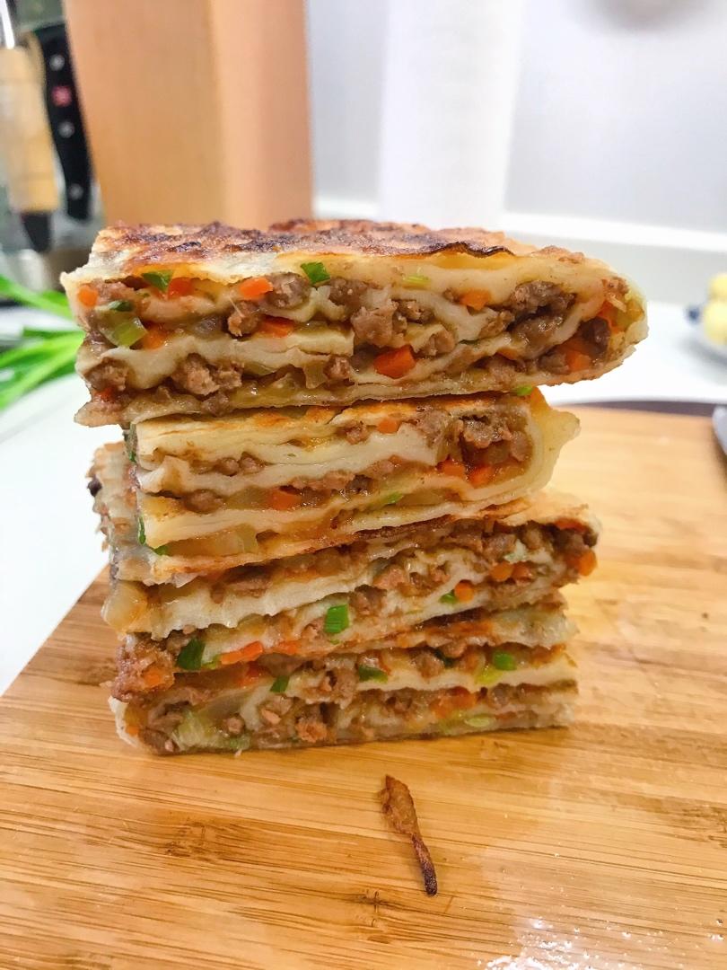 【牛肉千层饼】啊！肉饼！千层！酥香！过瘾！