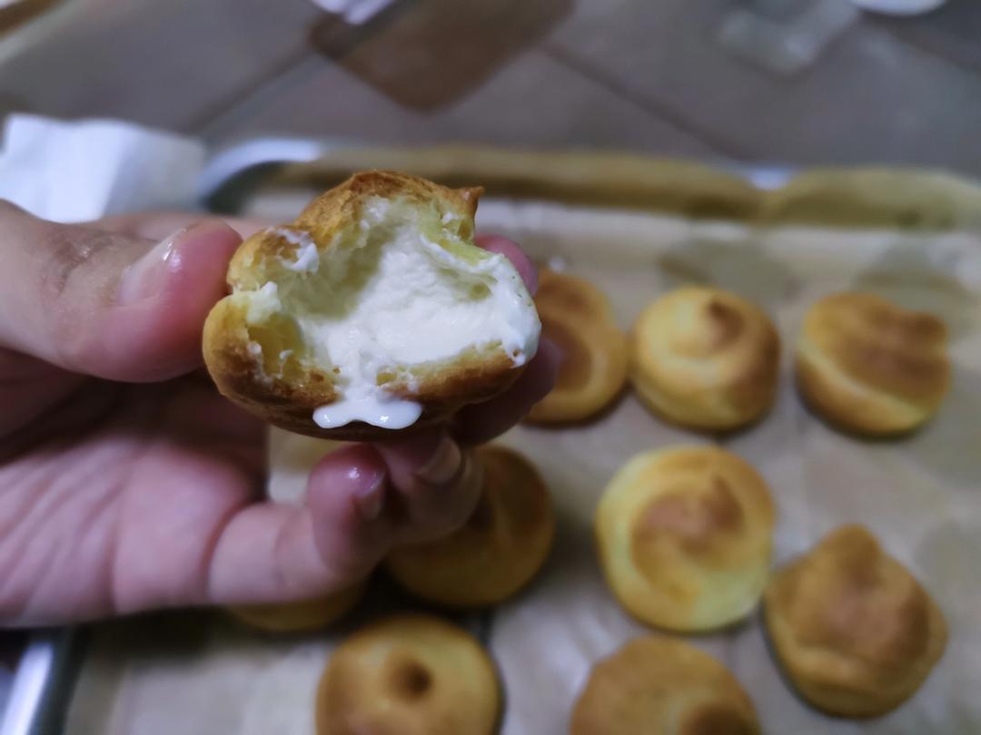 简单易成功的奶油小泡芙做法