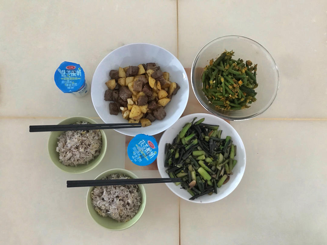 凉拌小黄瓜花