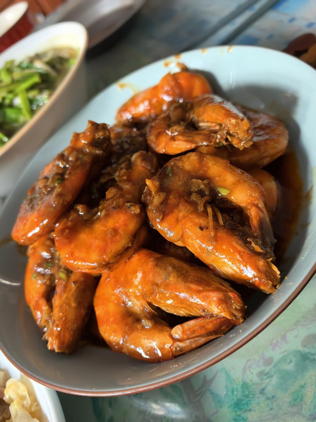 芥末黄油罗氏虾