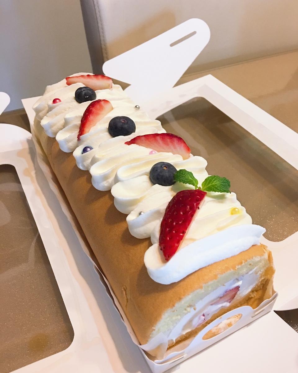 《Tinrry下午茶》教你做基础原味蛋糕卷