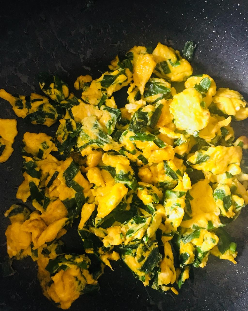 简单到极点的韭菜炒鸡蛋🥚