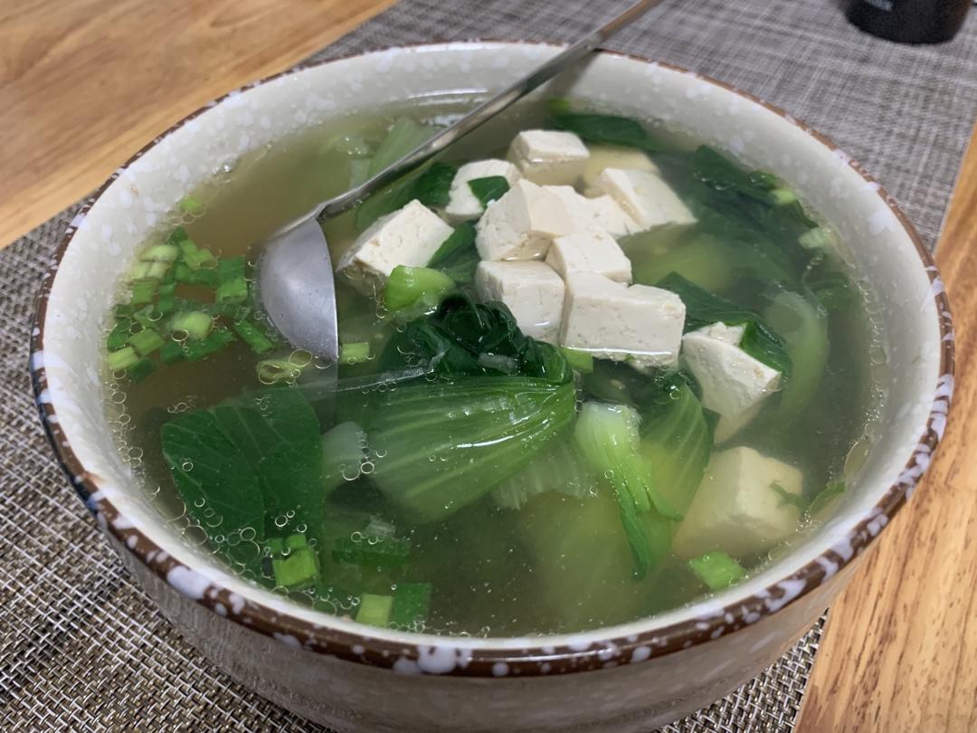 chefgezi做的翡翠白玉之鸡毛菜豆腐汤