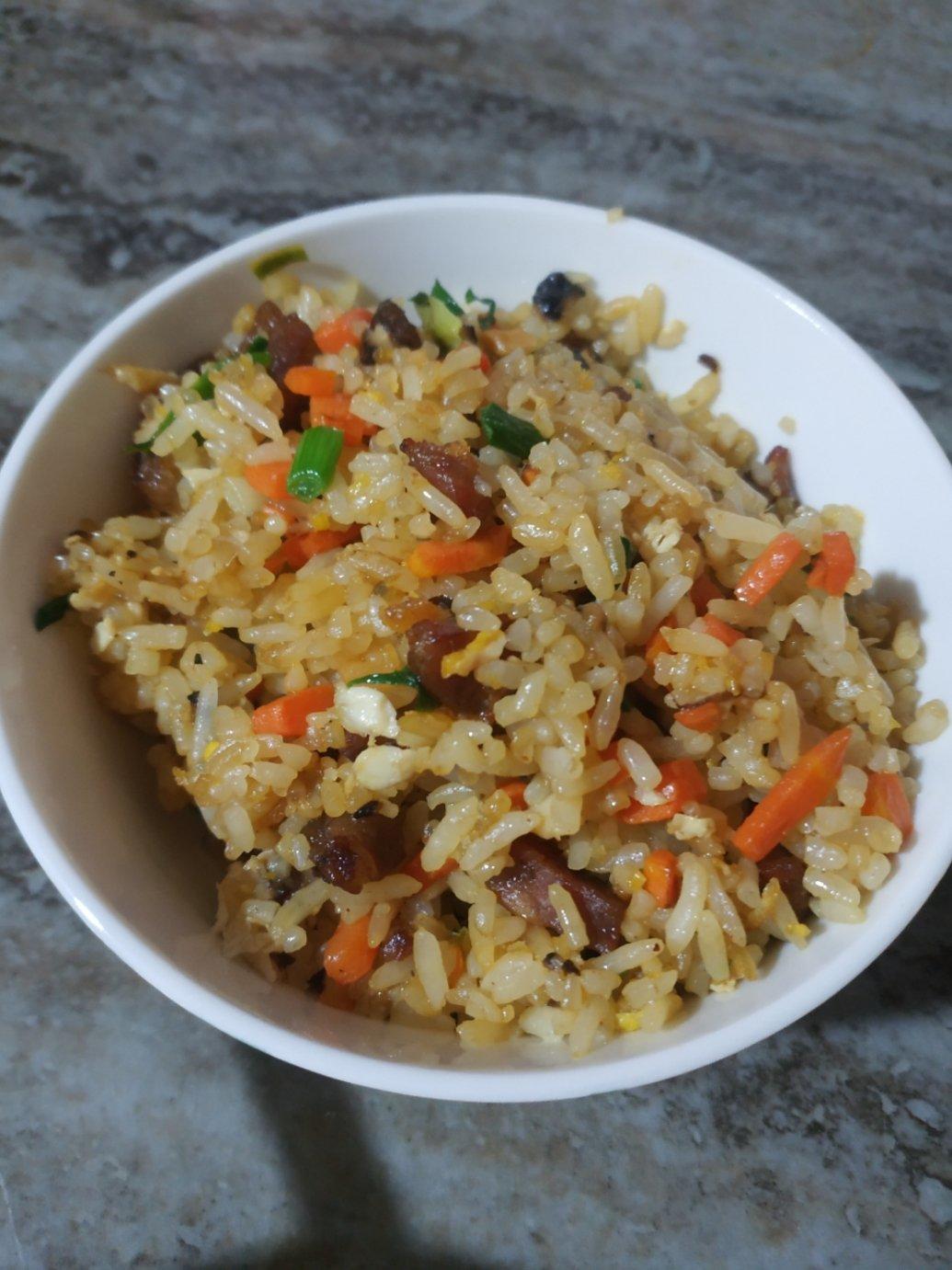 厨师长教你“蛋炒饭”如何做才好吃，答案都在这里面！