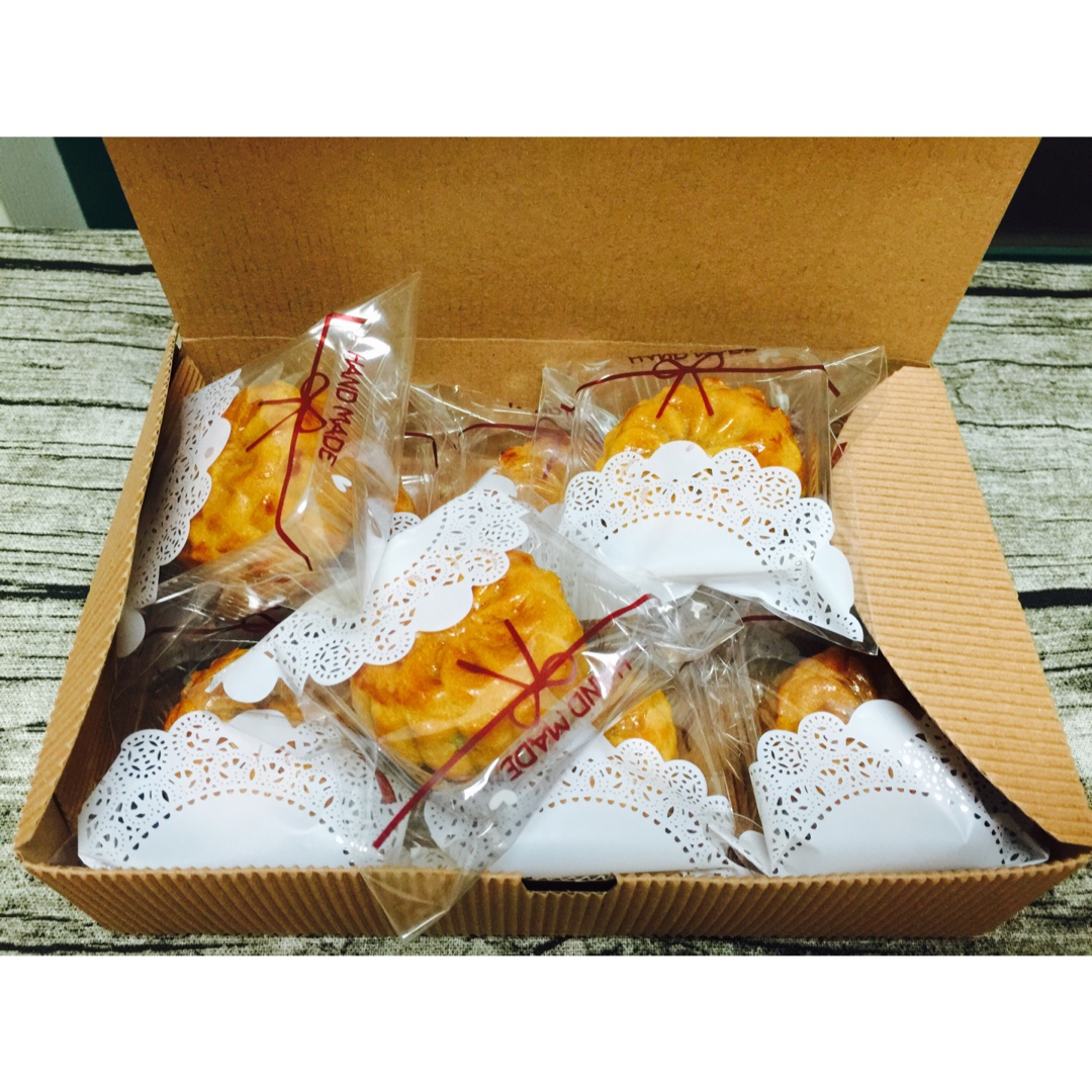 广式月饼——蛋黄莲蓉月饼