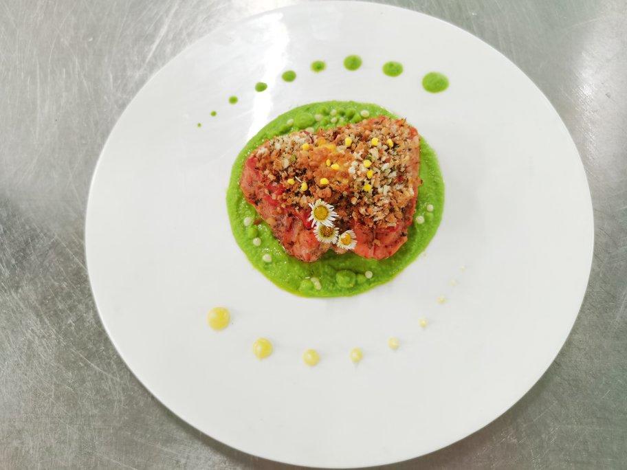 香煎三文鱼佐菌菇春日青豆酱【山姆厨房】