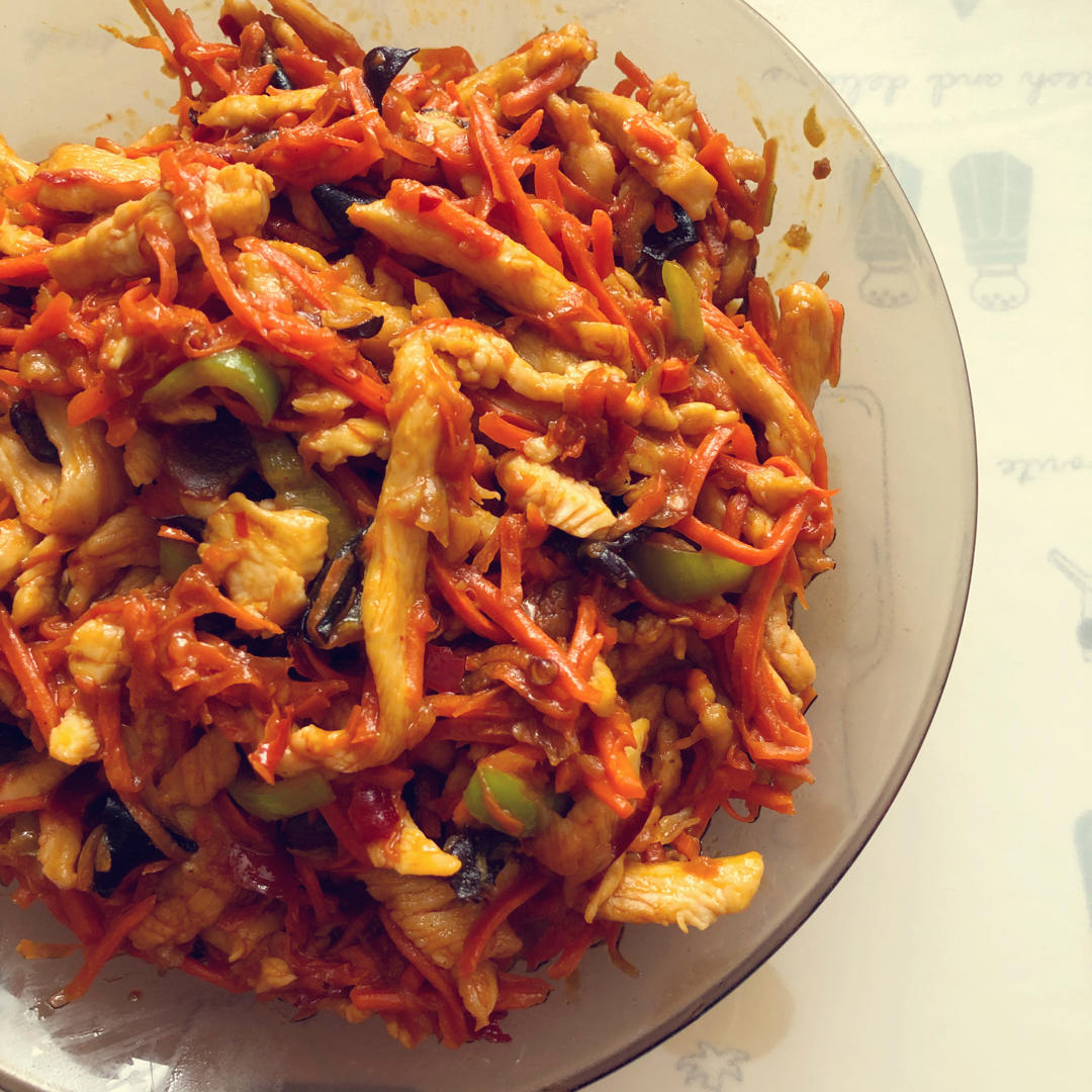 米饭🍚杀手鱼香鸡丝         （减脂期也可以吃）