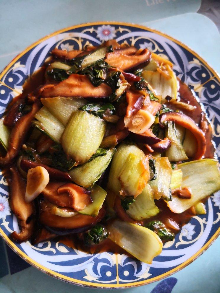 简易版香菇扒油菜