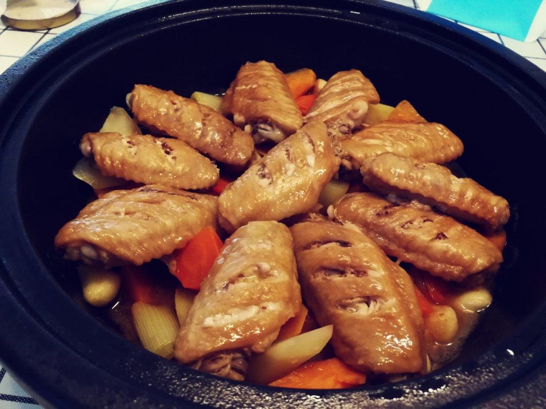 塔吉锅南瓜焖鸡翅