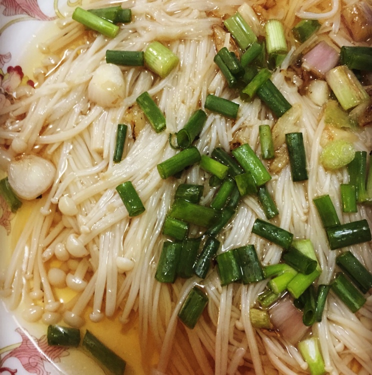 油泼金针菇