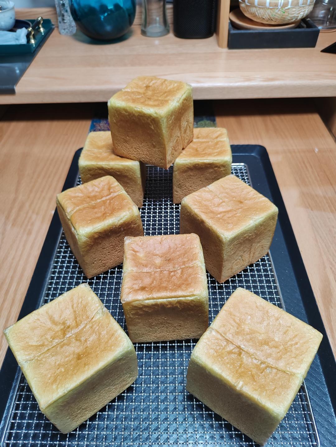 生吐司面包日记~大喵老师的生吐司