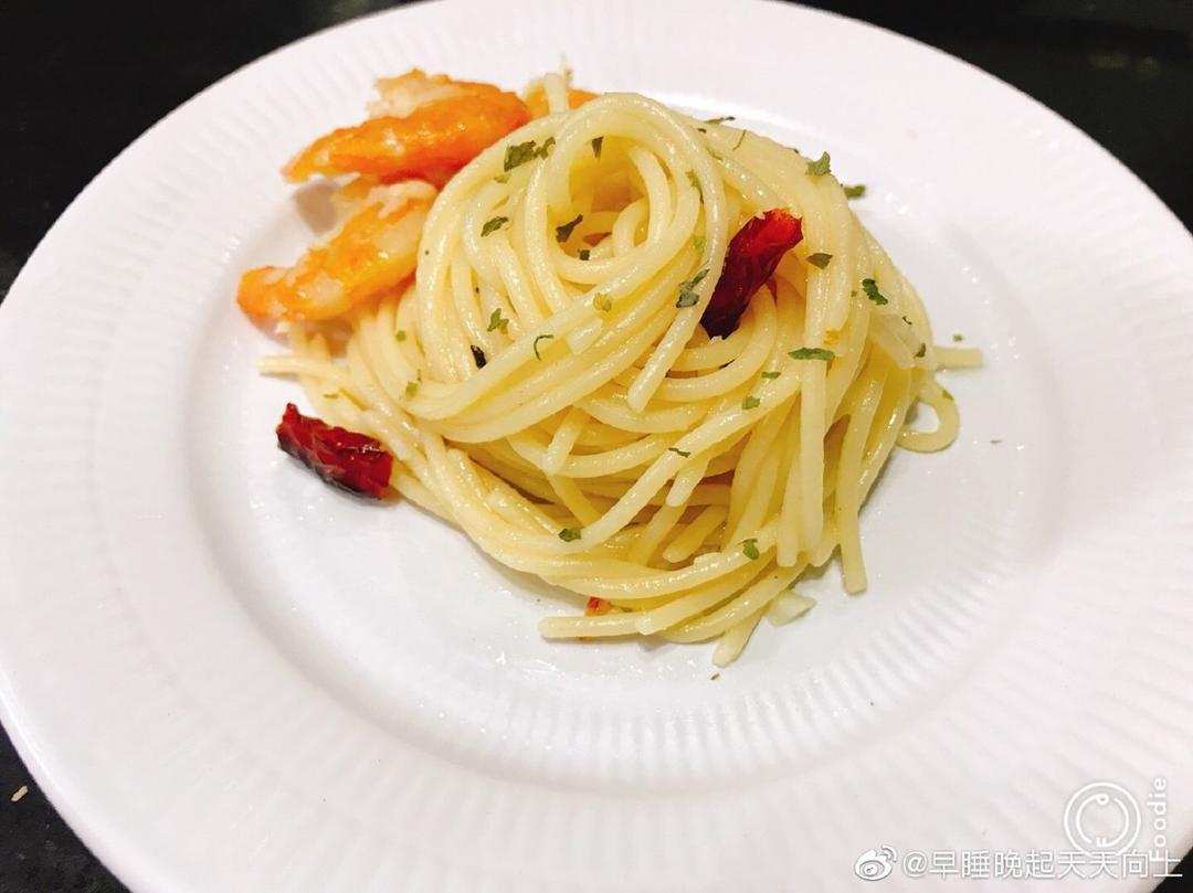 《咖啡之友》大虾香蒜橄榄油意面