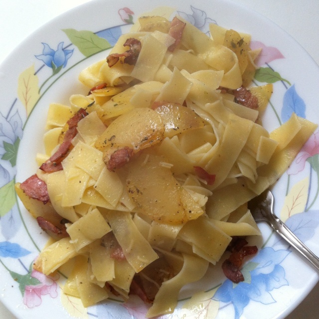 土豆培根炒意大利面