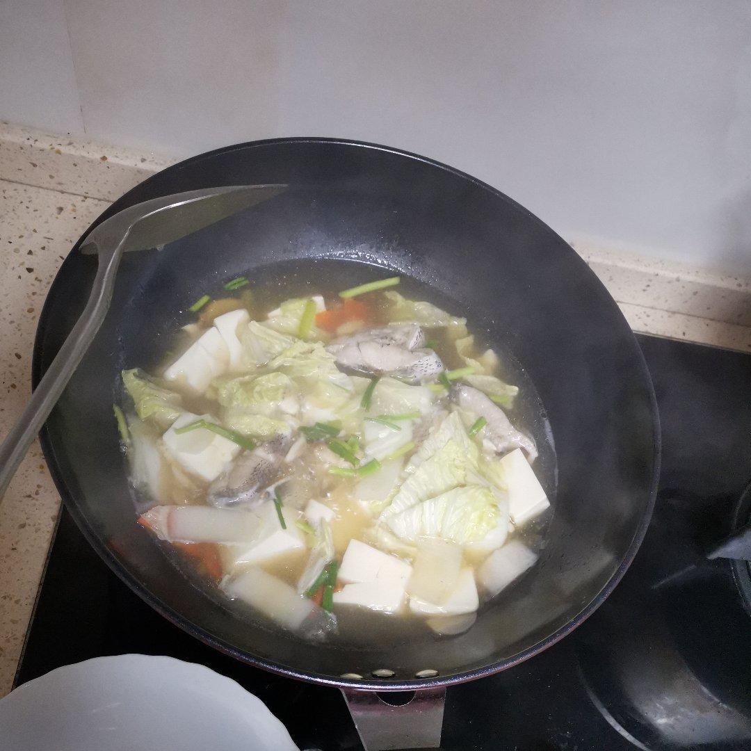 奶白鲫鱼豆腐汤|一条鱼最后的温柔