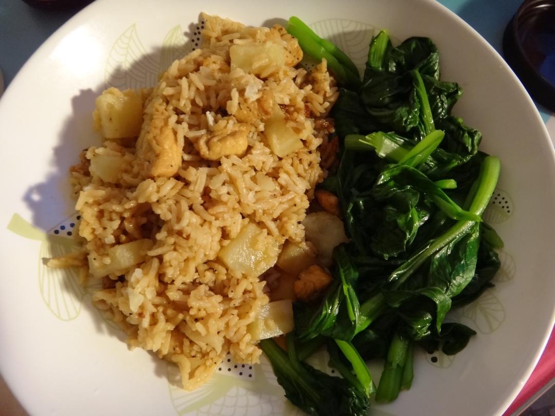土豆鸡丁焖饭