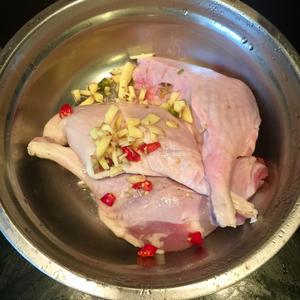 椒盐烤鸭腿（先煮后烤）的做法 步骤1