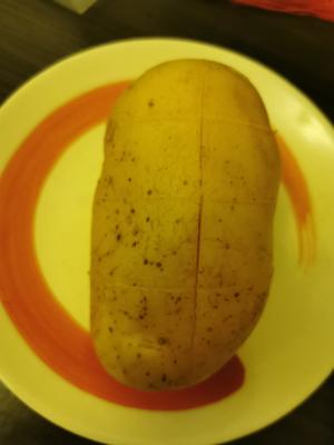 烤土豆（微波炉版）的做法 步骤3