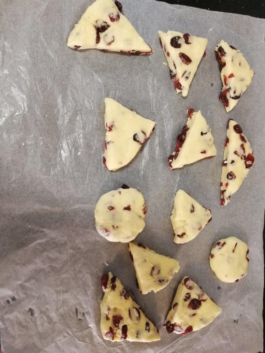 柠檬蔓越莓司康—好吃到停不下来