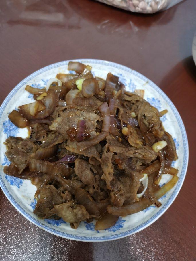 超级下饭的秘制洋葱炒肥牛～好吃到舔盘