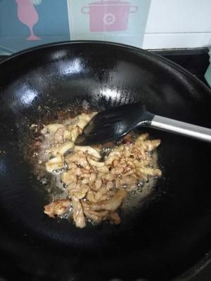蒜薹炒肉的做法 步骤6