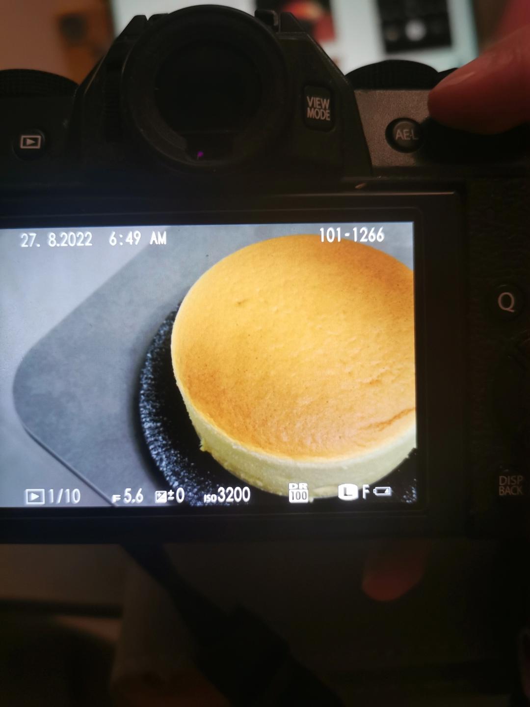 8寸轻乳酪蛋糕不开裂不缩腰