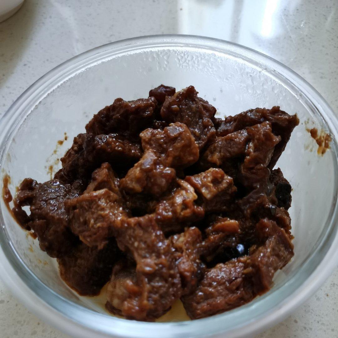 广式焖牛腩
