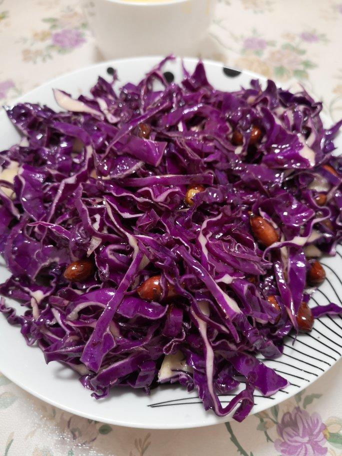 最简单的凉拌紫甘蓝（油泼版本）