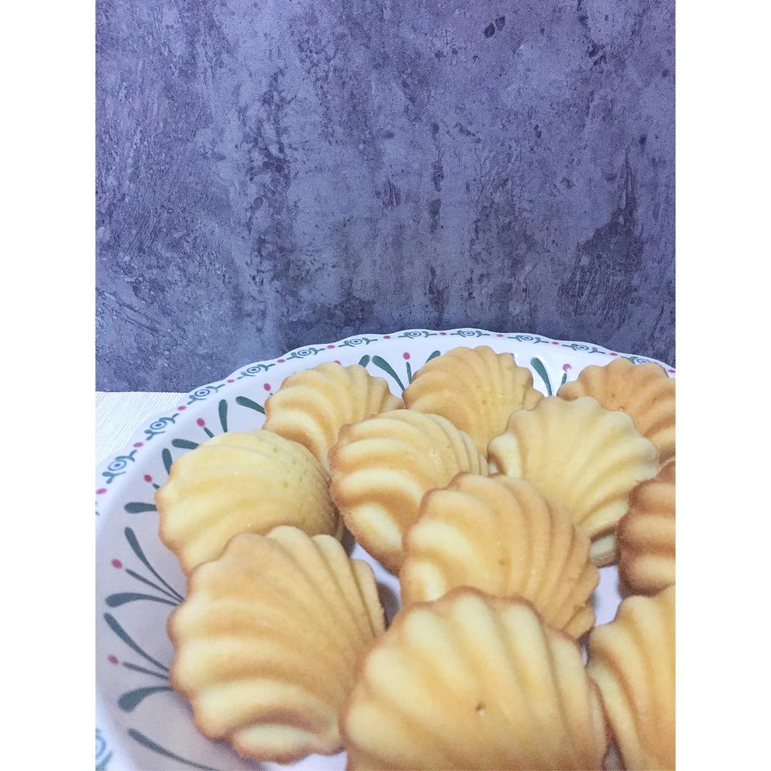 柠檬白巧克力玛德琳