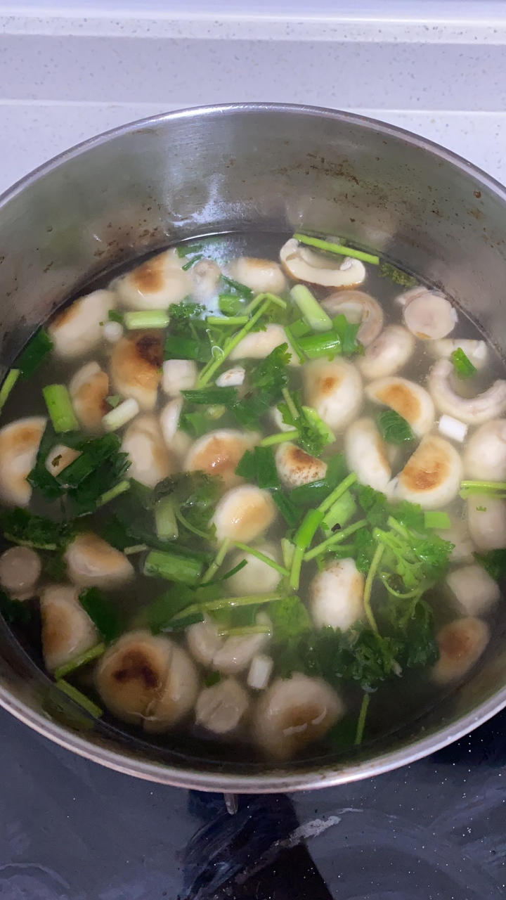 明明是素汤 却鲜得像鸡汤一样的「口蘑汤」