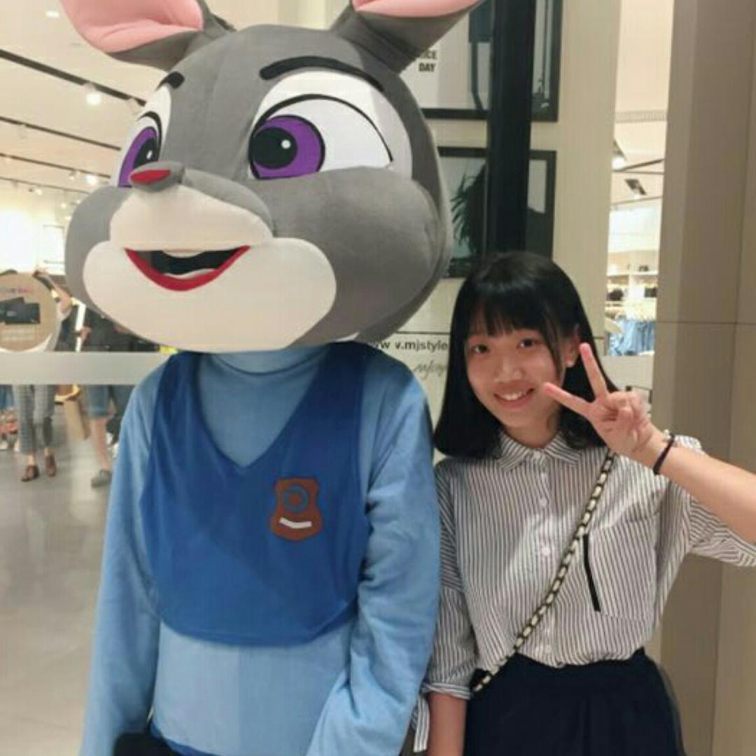 倒立行走的蝦米_