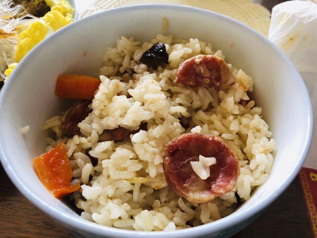 电饭锅版香菇腊肠饭