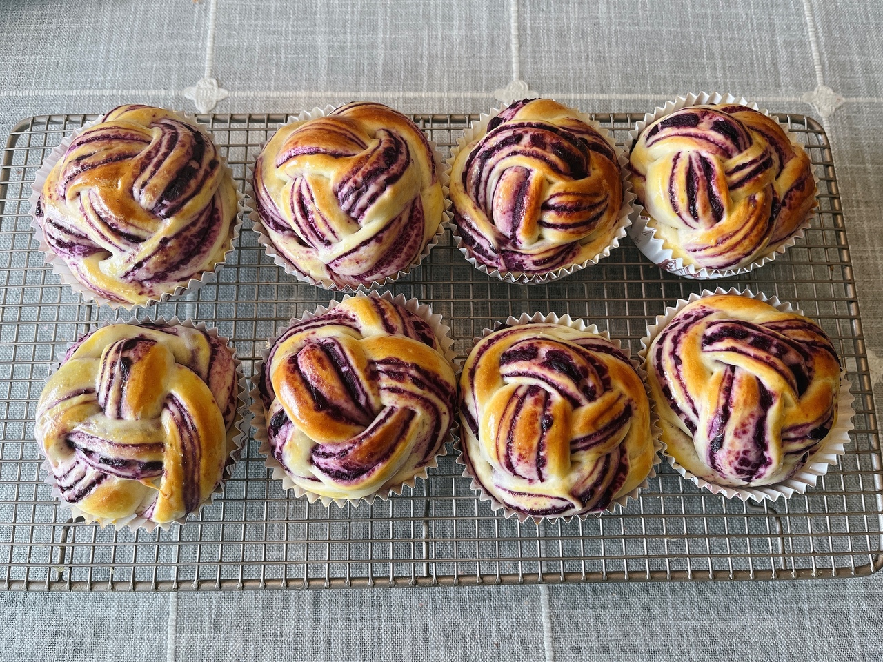 紫薯绣球小面包的做法