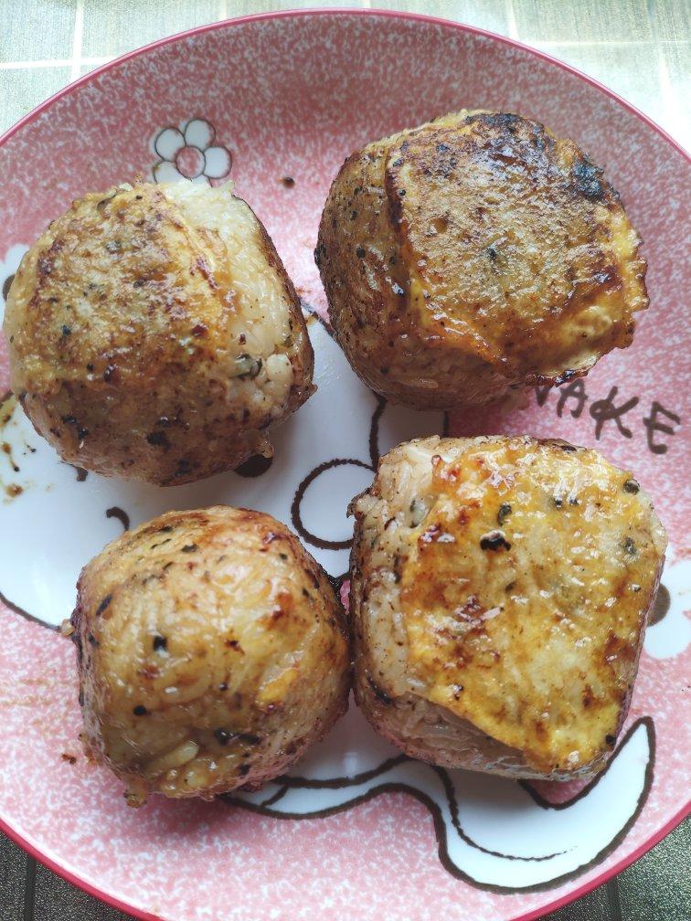 随手美食—香煎饭团