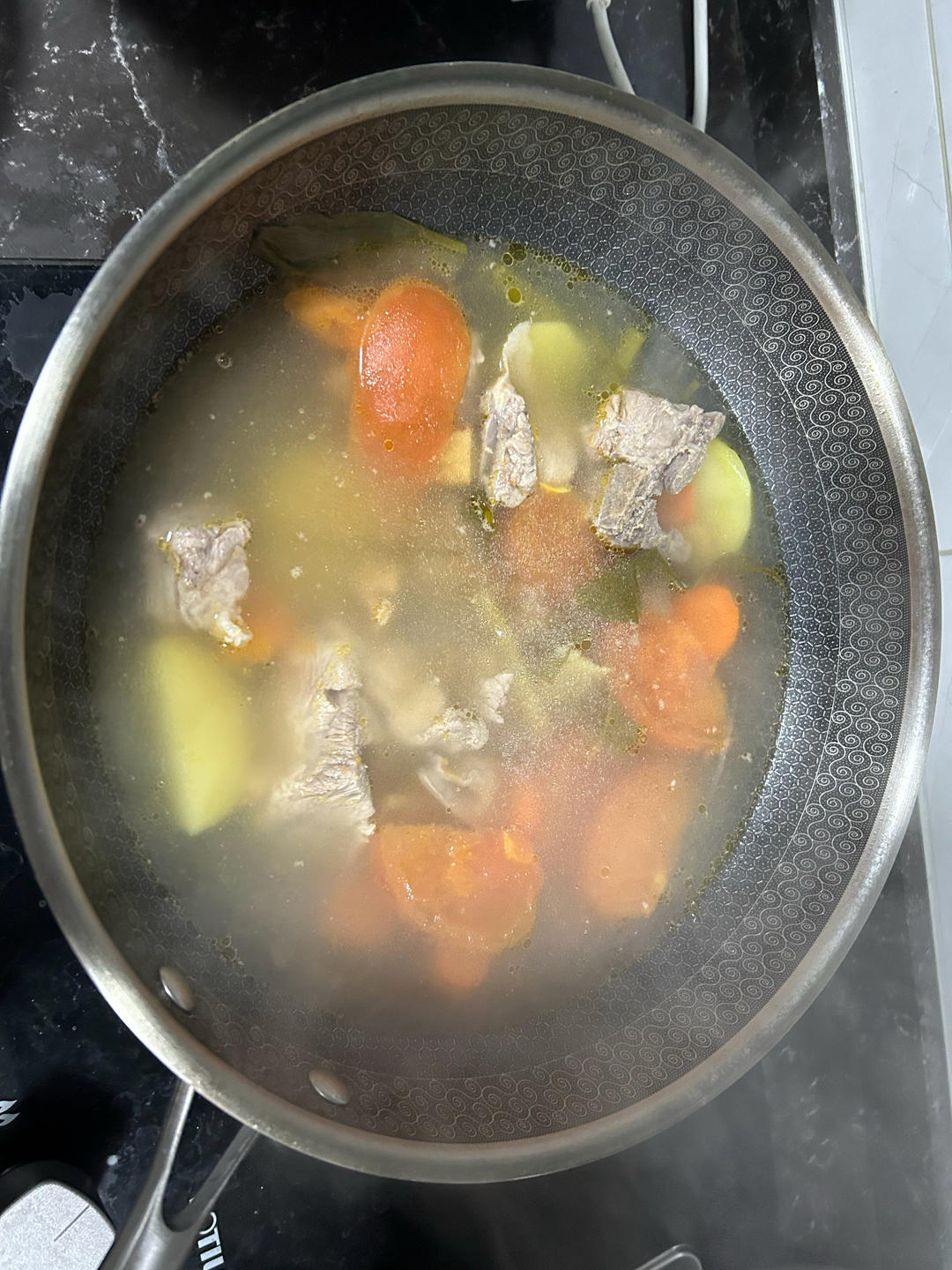 番茄土豆小排汤