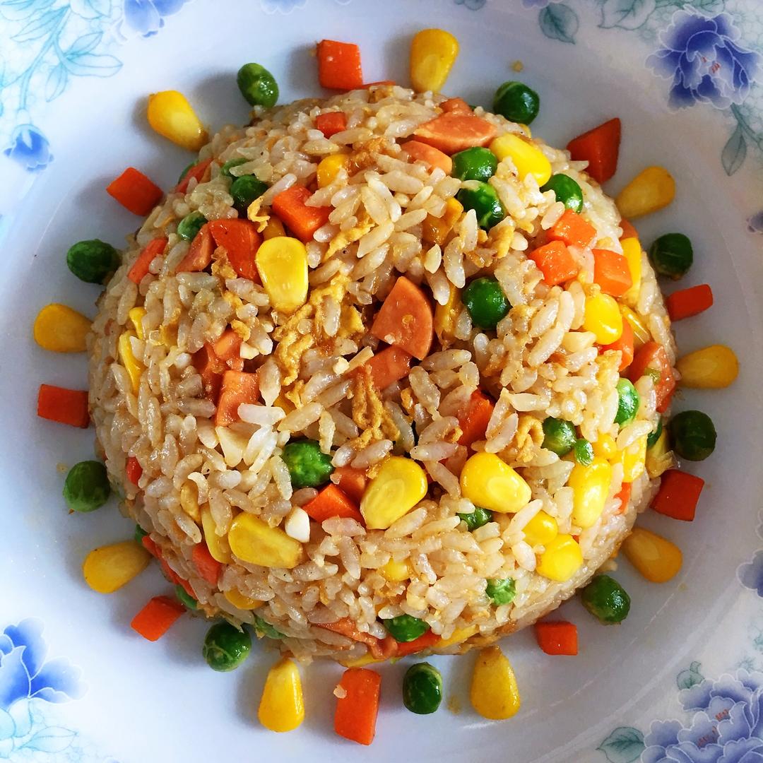 妞妞小偏执做的扬州炒饭