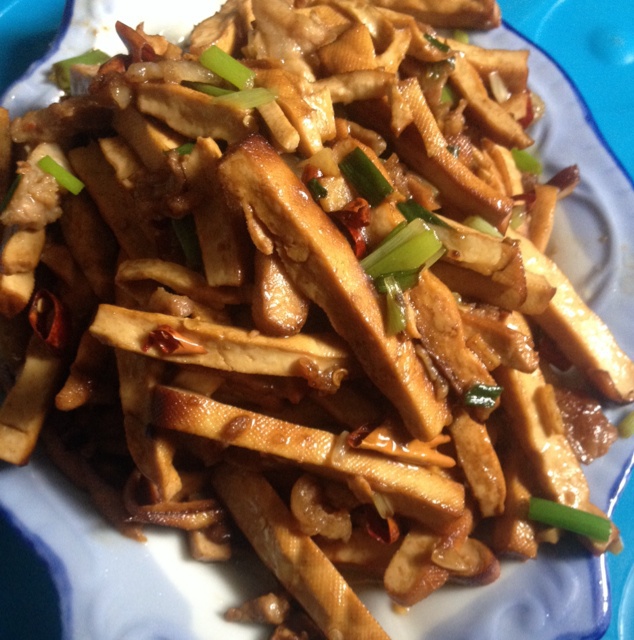 蒜苗素炒豆腐干