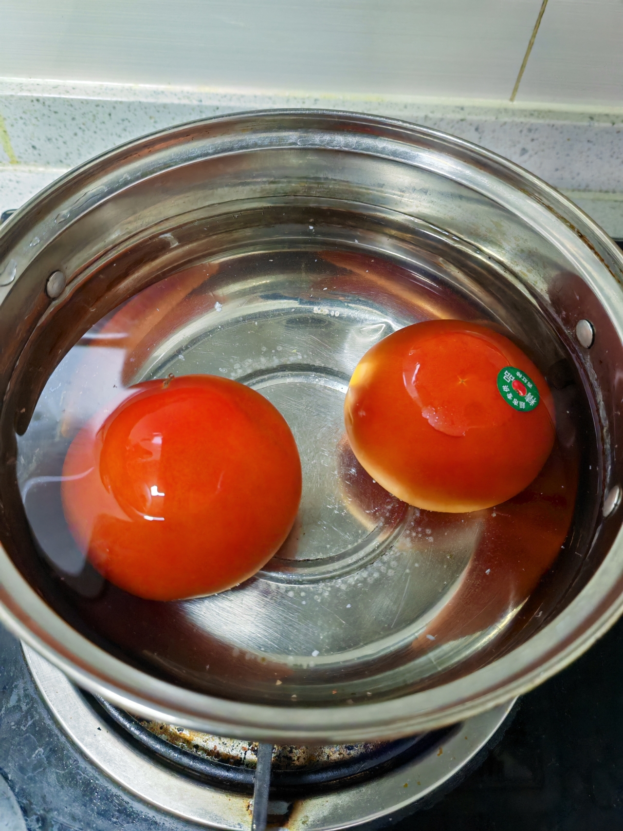 西红柿玉米排骨汤的做法 步骤1