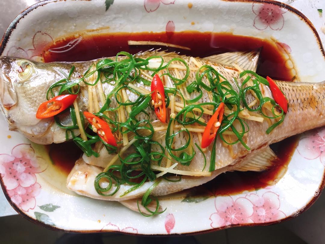 清蒸鲈鱼