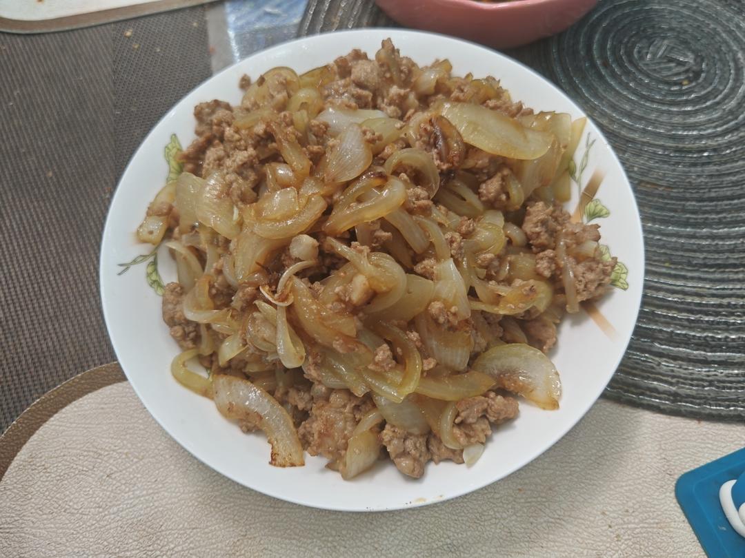 洋葱炒肉末