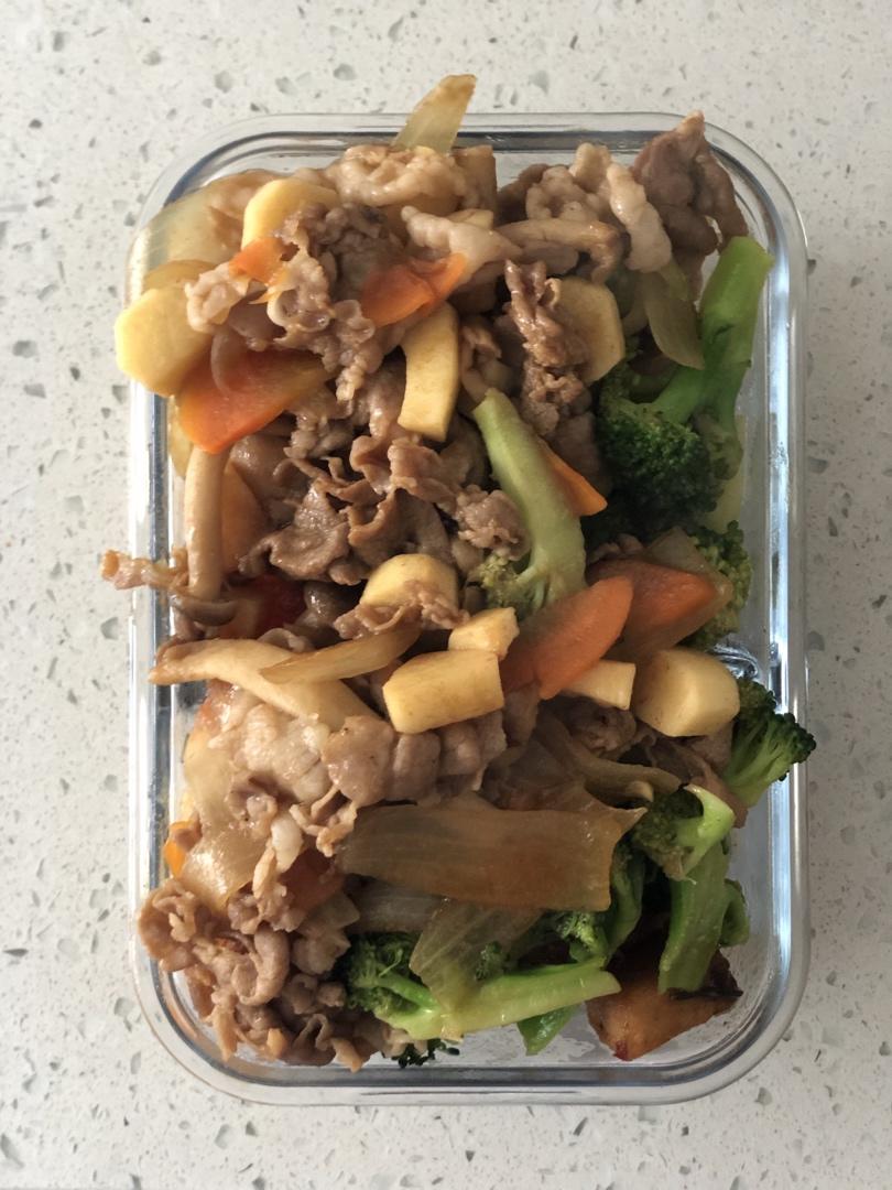 好吃到舔碗底的土豆肥牛拌饭