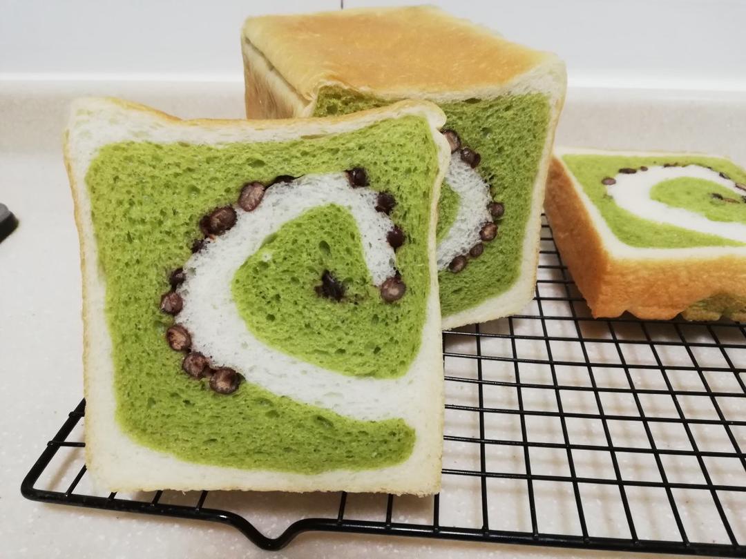 Sara吐司系列五：高颜值抹茶蜜豆双色吐司